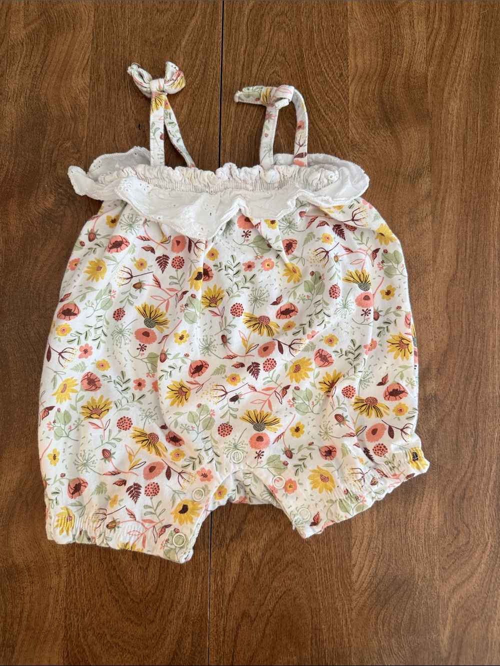 Charlotte & Star - Floral Eyelet Baby Romper - White with Yellow & Pink Flowers